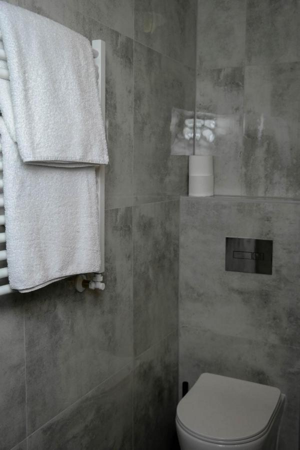 Hotel George Nadarzyn Extérieur photo